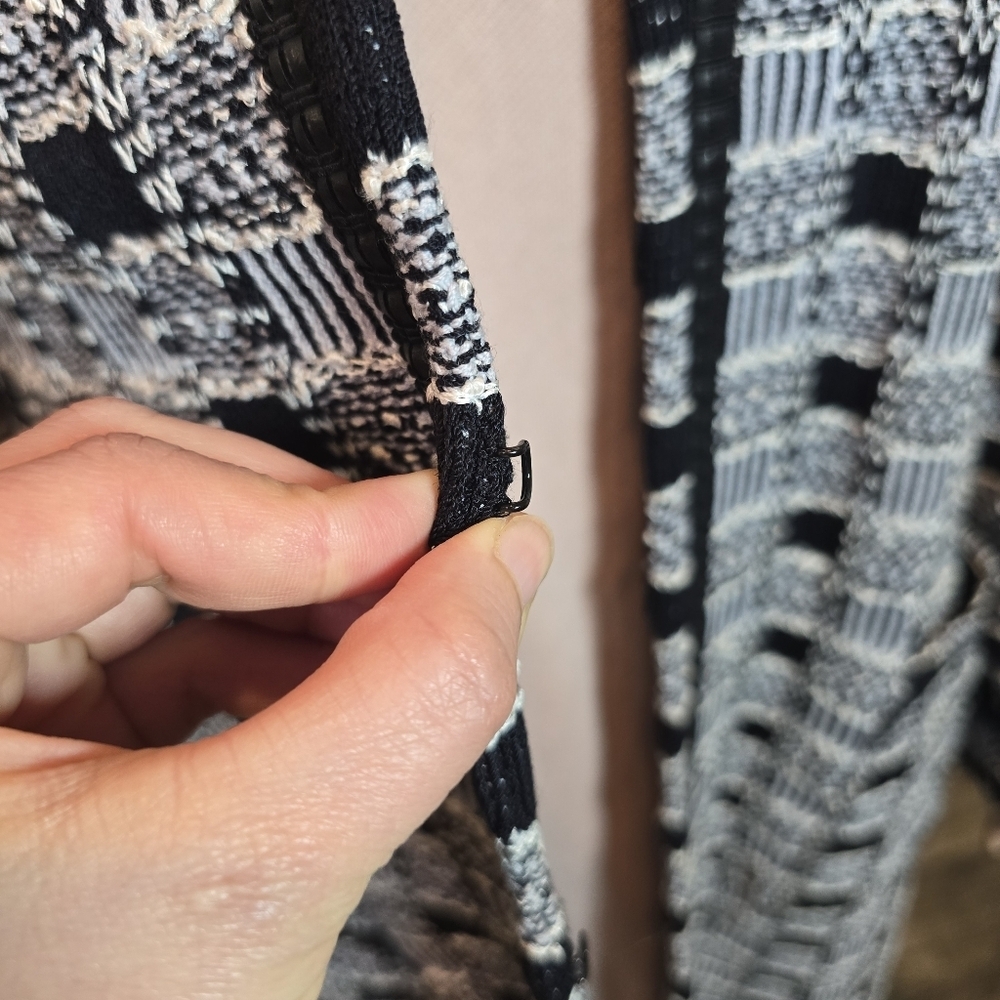 St. John Collection Tweed Black/White Long Jacket Women's 14 Checkered Coat - Picture 14 of 16